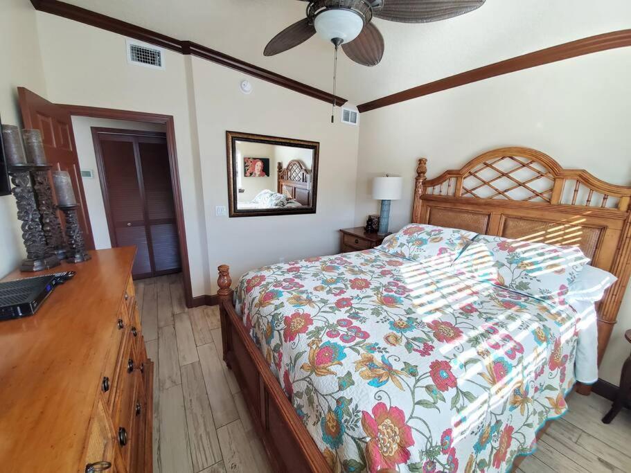Hawaiian Cottage - Heated Pool Walk To The Beach Коко Бийч Екстериор снимка